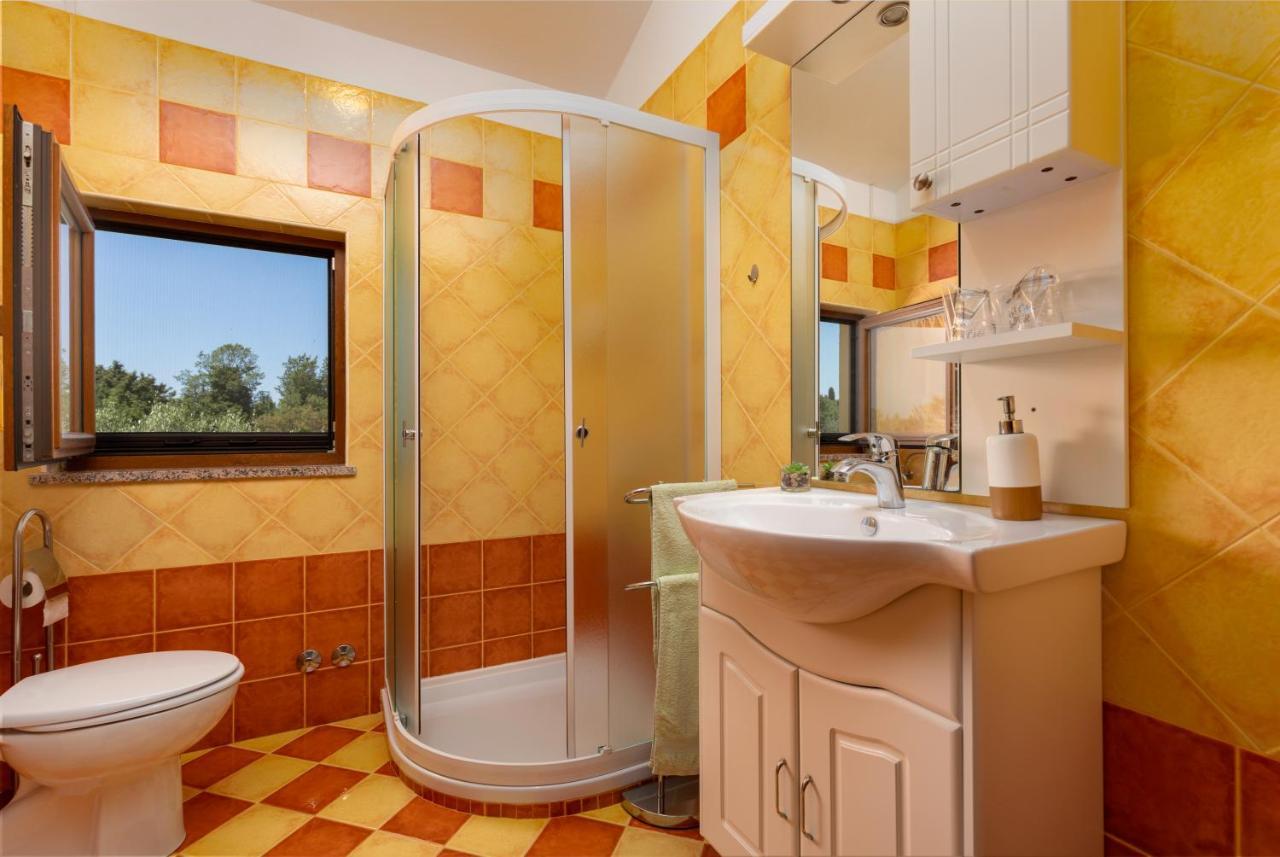Apartments Terranova โรวีน ภายนอก รูปภาพ
